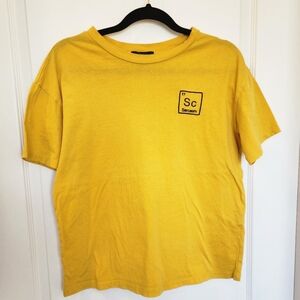 FOREVER 21 T-SHIRT "Sarcasm" .................... mustard yellow  ..size: small